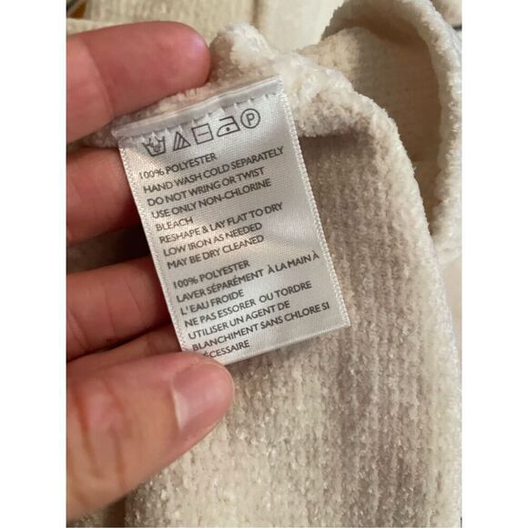 Urban Outfitters Womens White Juno Chenille Velour Quarter Zip Sweater XS - Picture 5 of 6